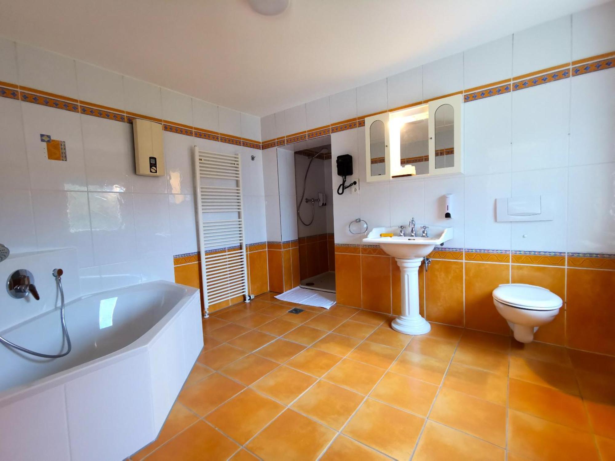 Home Inn Hotel Dormagen Esterno foto